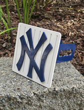 Load image into Gallery viewer, New York Yankees Striped Hitch Cover
