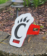 Load image into Gallery viewer, Cincinnati University Bearcats Hitch Cover
